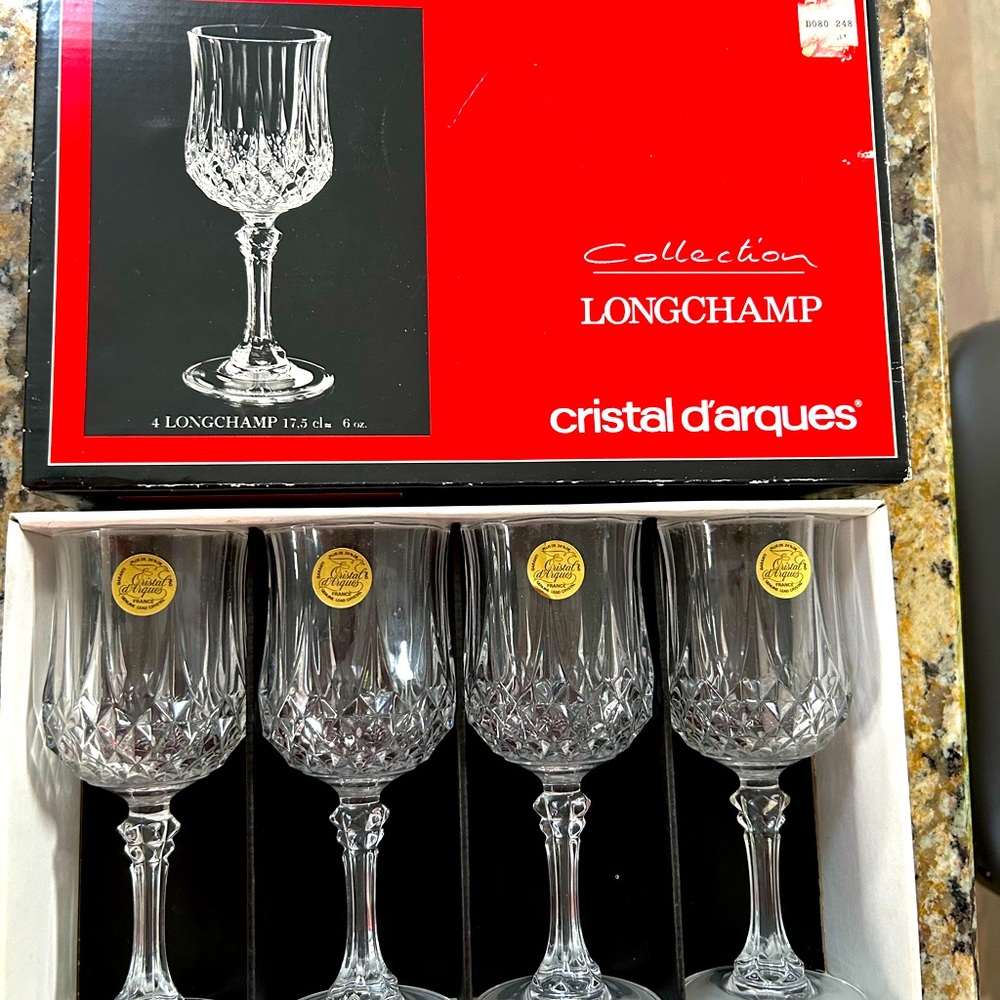 Brand new 7 1/4’’ Cristal D’Arques Longchamp Crystal 8.5 oz Wine/Water glasses